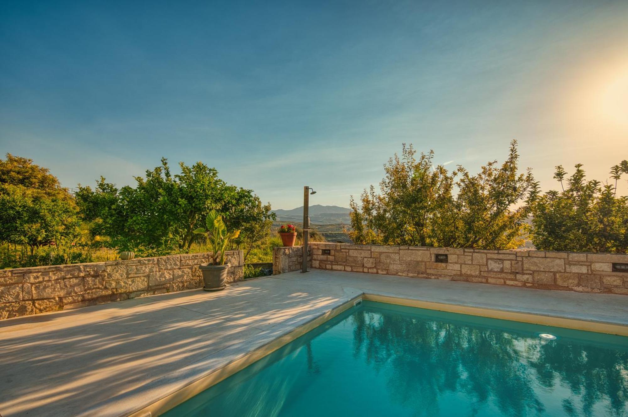 Blue Sky Villa In Crete Epano Vathia エクステリア 写真